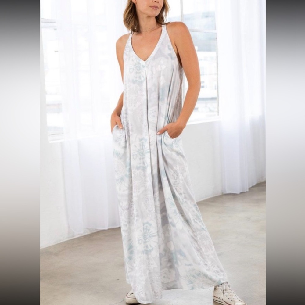 Love stitch tie dye maxi dress